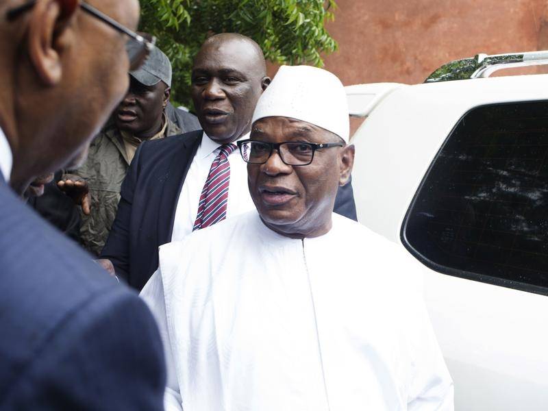 Mali president quit his job